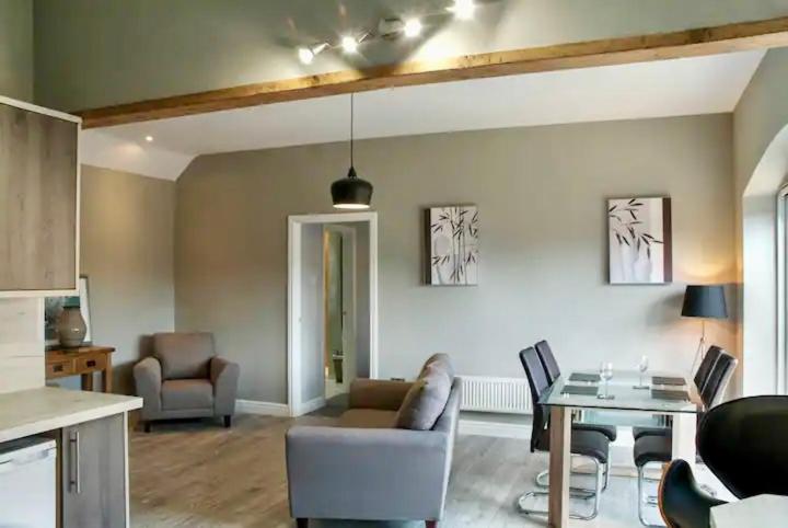 Queensgate Holiday Apartment , Beverley With Parking エクステリア 写真